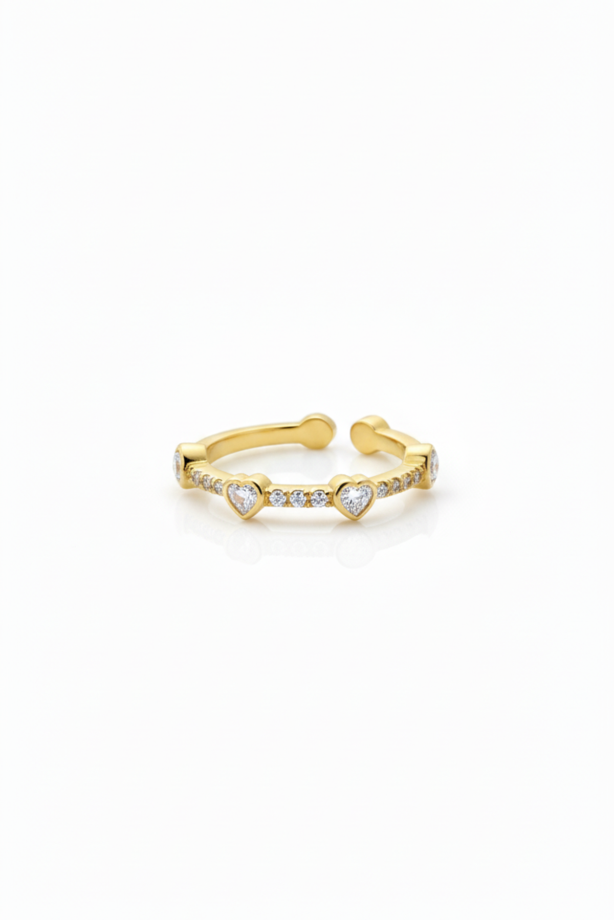 Anillo Dorado de Corazones con Brillo